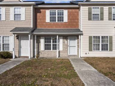 Main picture of 603 Streamwood Dr