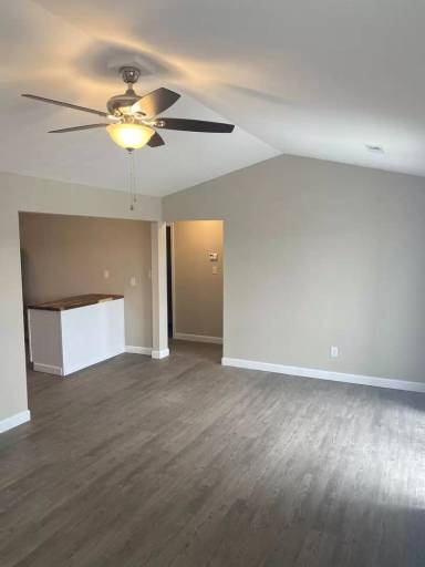 Main picture of 400 Maple Valley Dr