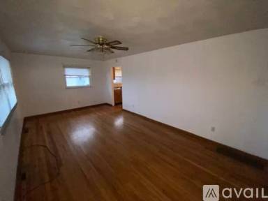 Main picture of 850 Basswood Rd