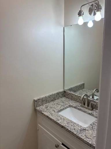 Main picture of 1604 Pecan Ct N