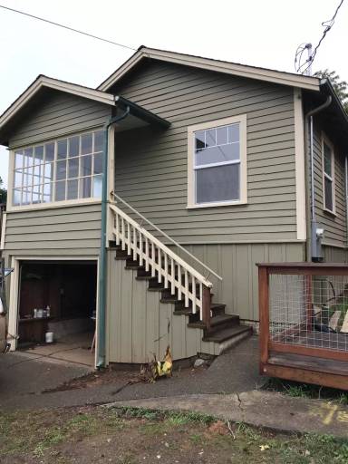 Main picture of 76 7th St