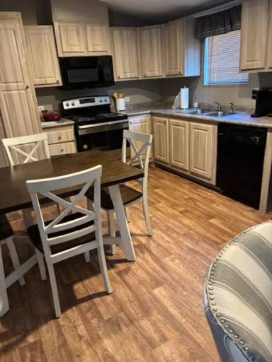 Main picture of 156 Weaver Cir