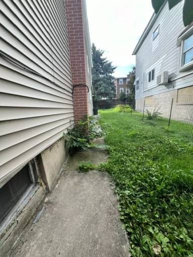 Main picture of 214 W Bertsch St