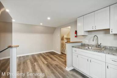 Main picture of 282 E North Ln