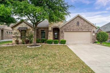 Main picture of 2729 Madelena Ct