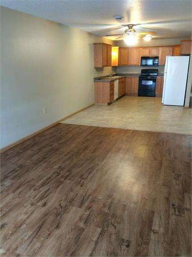 Main picture of 1109 Evergreen Ln