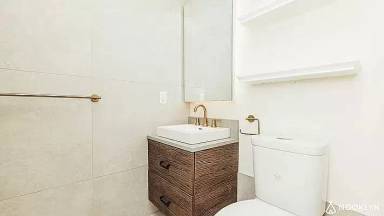 Main picture of 1 Duffield St