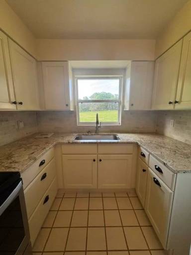 Main picture of 37705 Camphor Dr