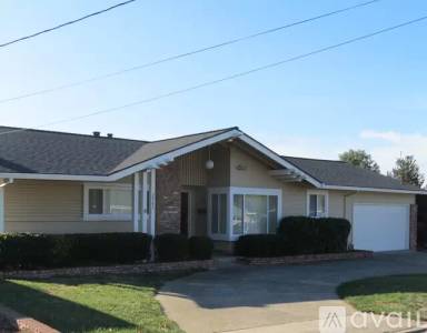 Main picture of 2543 Oakes Dr