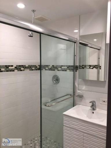 Main picture of 212-18 E 89th St