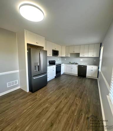 Main picture of 8510 Michael Edward Dr