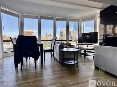 Main picture of 113 Beacon St