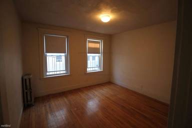 Main picture of 22 Everett Sq