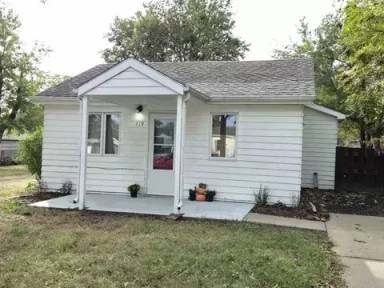 Main picture of 719 Maple Ave