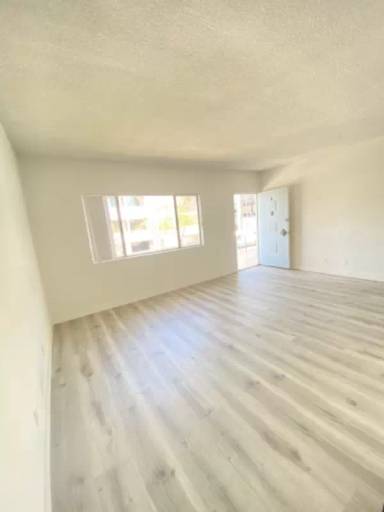 Main picture of 11322 Missouri Ave