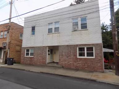 Main picture of 210 Main St