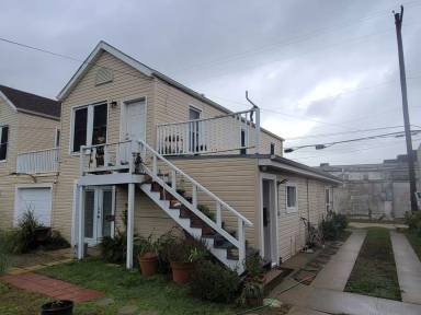 Main picture of 4114 Avenue S 1/2