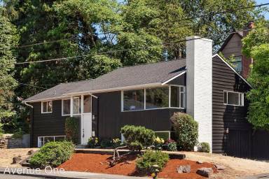 Main picture of 6034 25th Ave NE