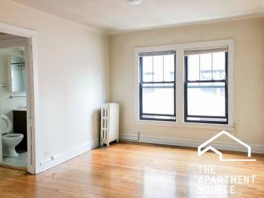 Main picture of 512-20 W Cornelia Ave