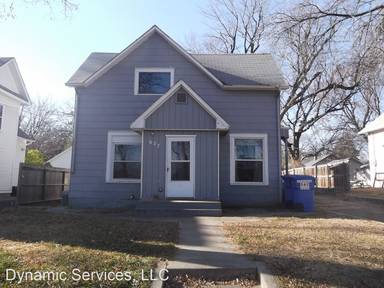 Main picture of 627 S Spring Ave