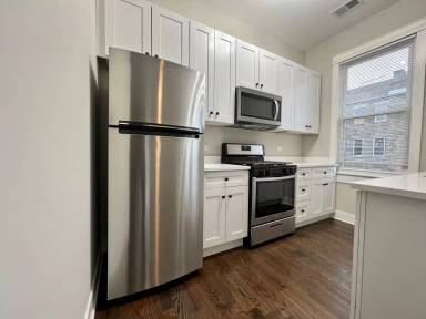 Main picture of 2134 W 18th St