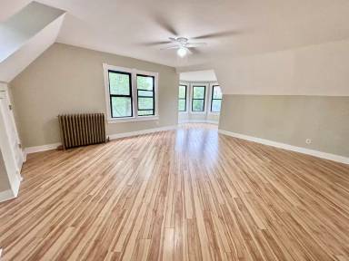 Main picture of 302 Chestnut Ave