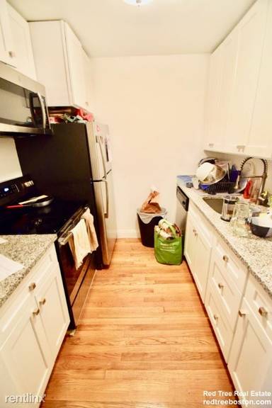 Main picture of 776 Columbus Ave