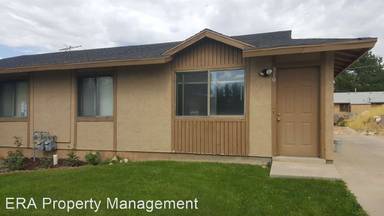 Main picture of 370 N Wood Cir