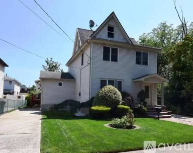 Main picture of 324 Boundary Ave