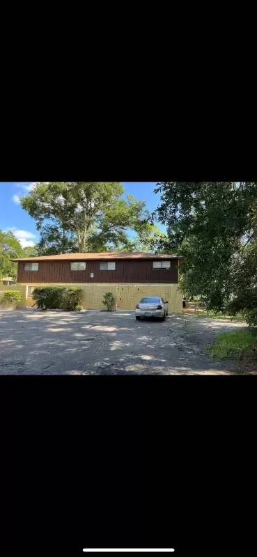 Main picture of 707 SW 68th Ter