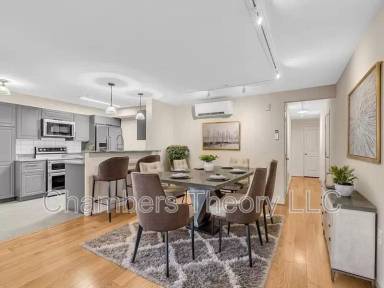 Main picture of 220 2nd St SE