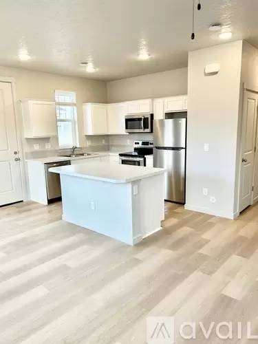 Main picture of 2312 E Spice Loop