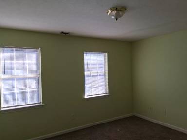 Main picture of 209 E Wilson St