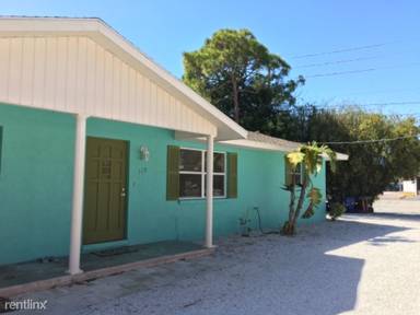 Main picture of 112 Colonia Ln E