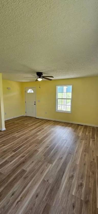 Main picture of 225 J Hunt Rd