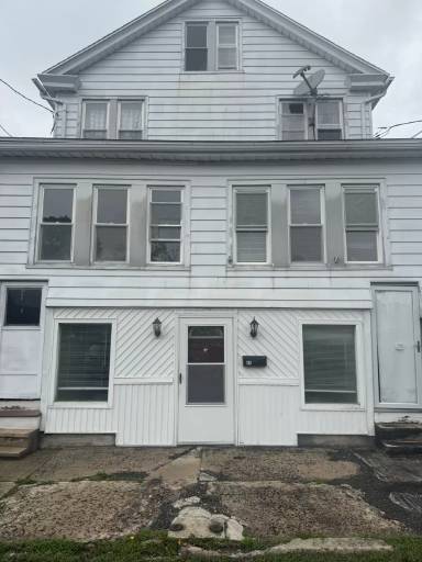 Main picture of 40 W Fell St