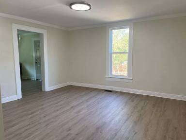 Main picture of 439 N 5th St