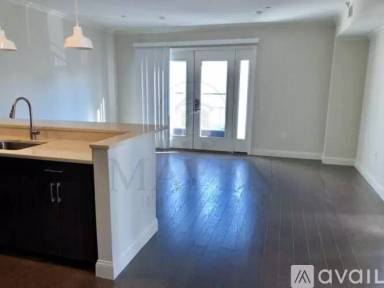 Main picture of 6 Mount Pleasant St