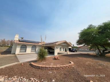Main picture of 2870 E Serene Ave