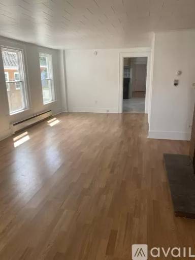 Main picture of 117 Cornelia St