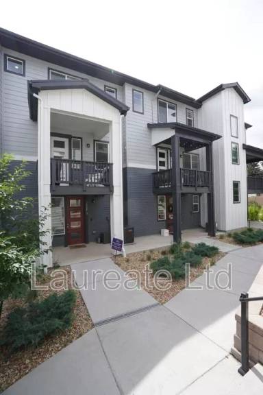 Main picture of 1324 Independence St