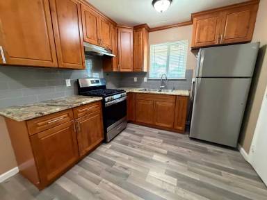 Main picture of 5725 Woodleigh Dr