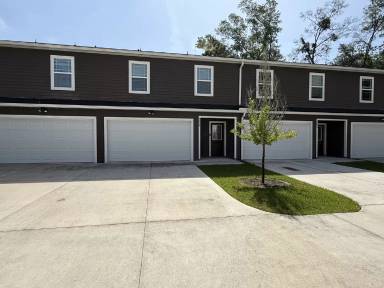 Main picture of 4019 Pine Hill Pt