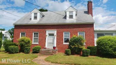 Main picture of 134 Wayside Dr