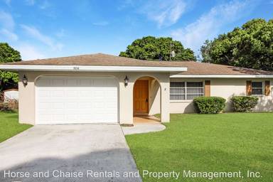 Main picture of 804 W Baffin Dr