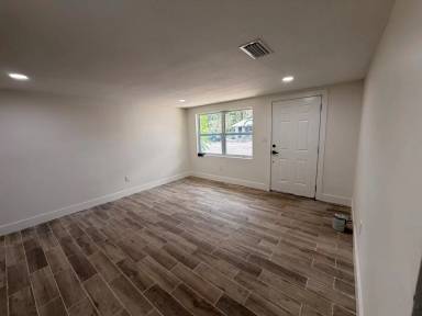 Main picture of 1218 E 138th Ave
