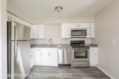 Main picture of 405 Woodland Ave