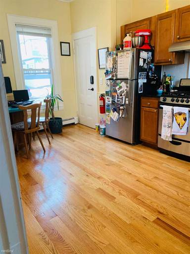 Main picture of 20 Claremon St