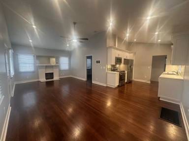 Main picture of 1635 Robinson Ave