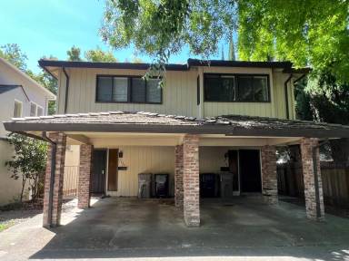 Main picture of 2526 I St